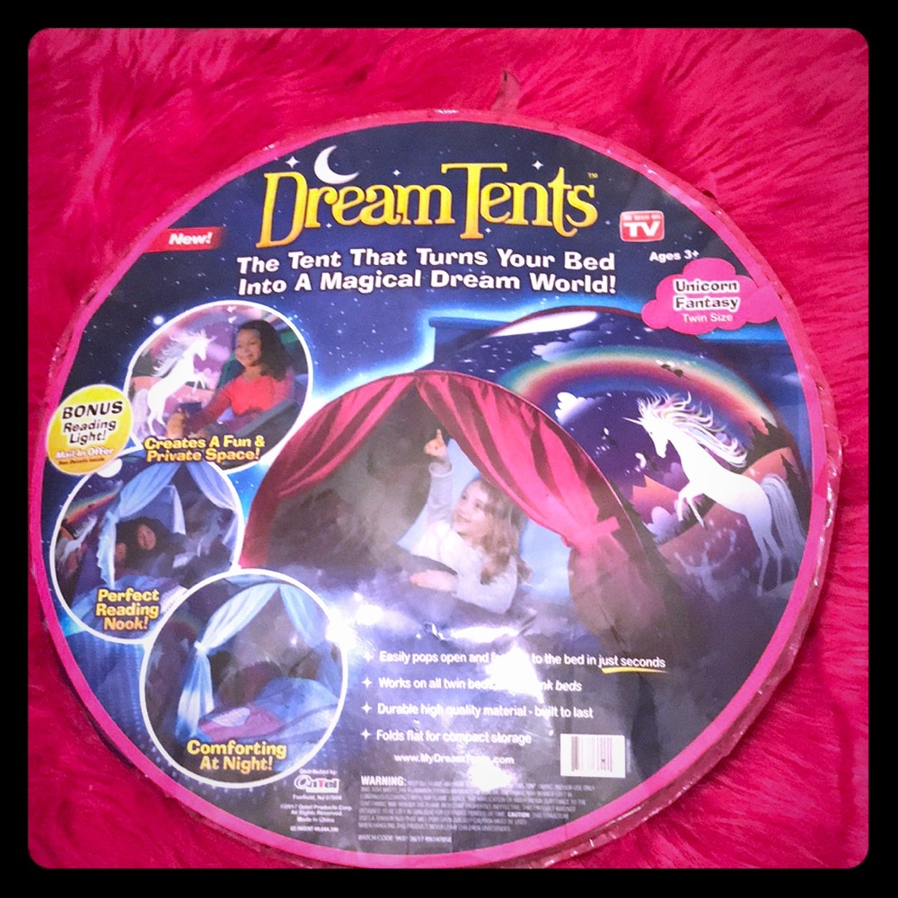 Kids dream tent NWOT